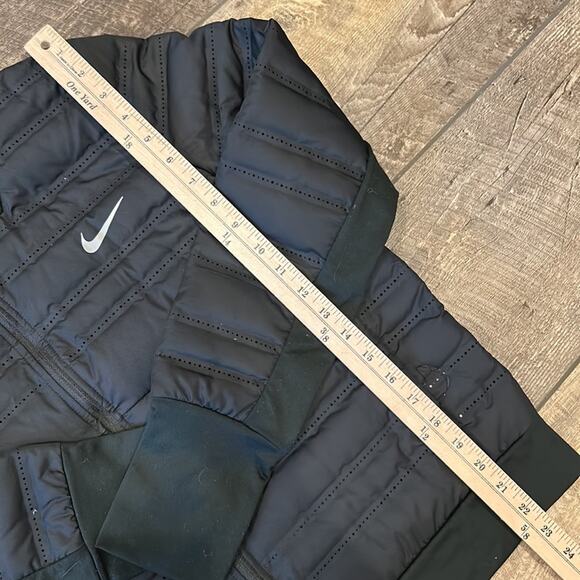 Nike Women's Aeroloft Down Fill Running Jacket, Black, Size L - Picture 5 of 8